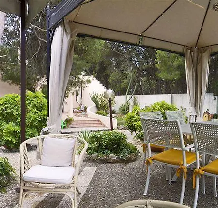 Couette-café Oleandro *